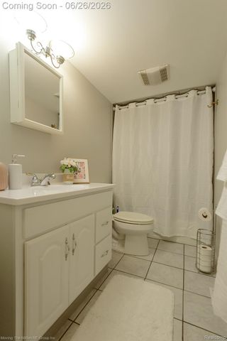 30 Wexford Avenue, Belleville, MI 48111