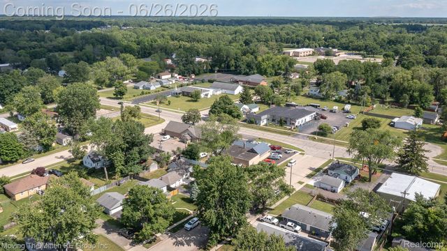 30 Wexford Avenue, Belleville, MI 48111