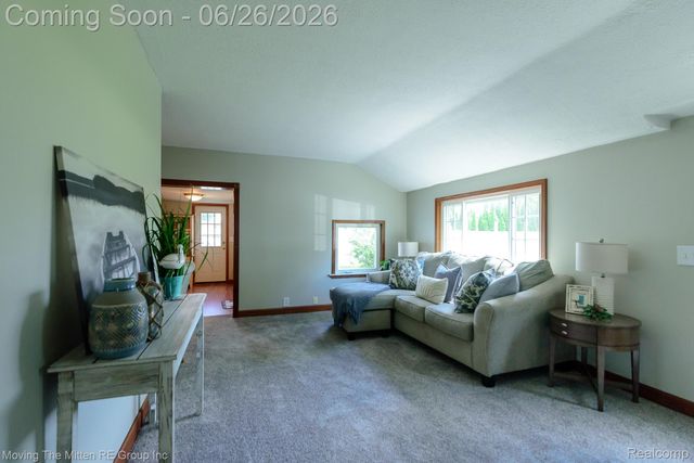 30 Wexford Avenue, Belleville, MI 48111
