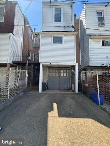 4925 D ST, Philadelphia, PA 19120
