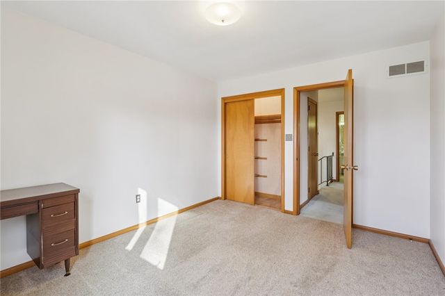 1423 8th St, Irwin, PA 15642