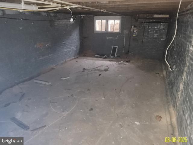 1818 CLIFTON AVE, Baltimore, MD 21217