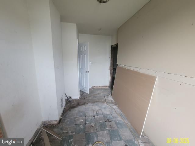 1818 CLIFTON AVE, Baltimore, MD 21217