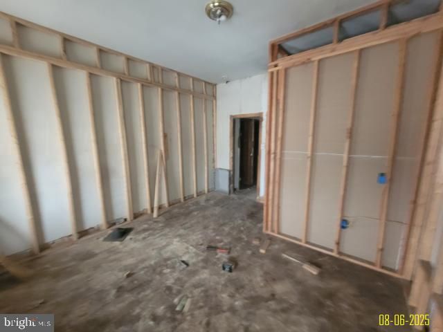 1818 CLIFTON AVE, Baltimore, MD 21217