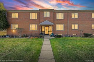 18574 Masonic 7, Fraser, MI 48026