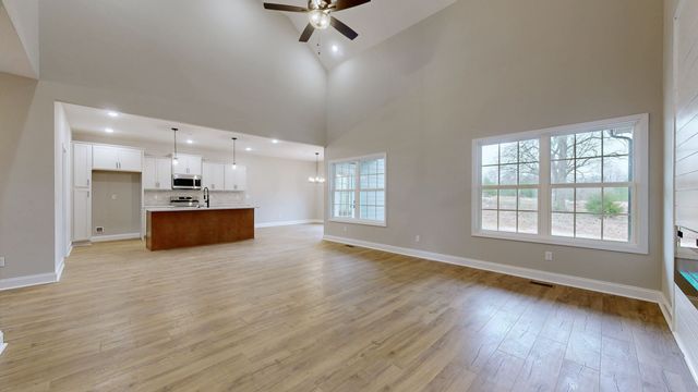 1417 Rooster Ridge Rd, Pleasant View, TN 37146