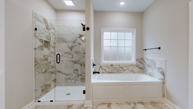 1417 Rooster Ridge Rd, Pleasant View, TN 37146