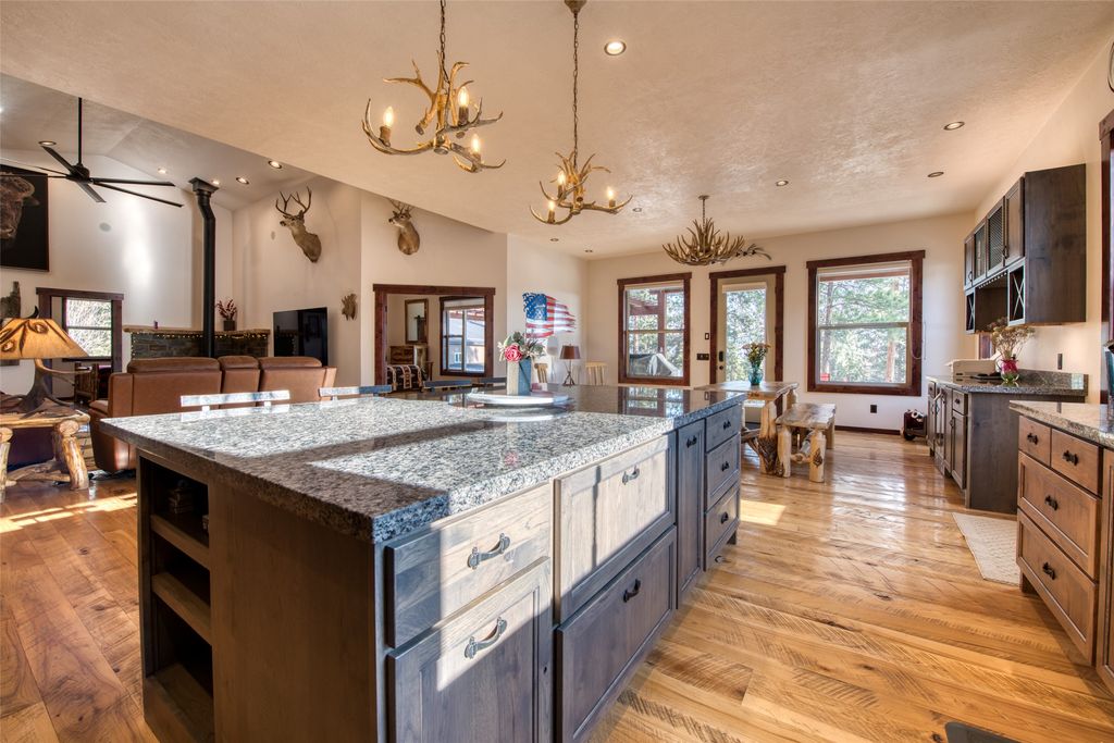 217 Peekaboo Trail, Hamilton, MT 59840 photo 40