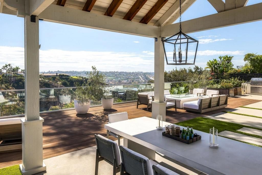 2253 Lagoon View, Cardiff By The Sea, CA 92007 — exterior
