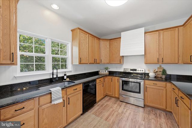 120 POSTING WAY, Charles Town, WV 25414