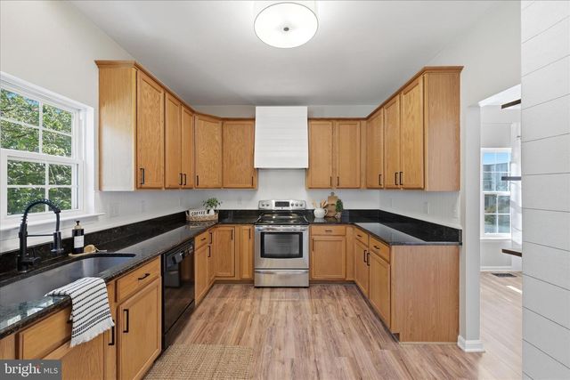 120 POSTING WAY, Charles Town, WV 25414