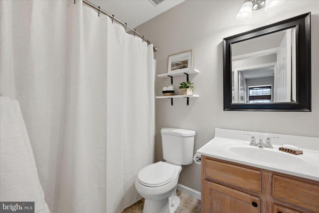 120 POSTING WAY, Charles Town, WV 25414