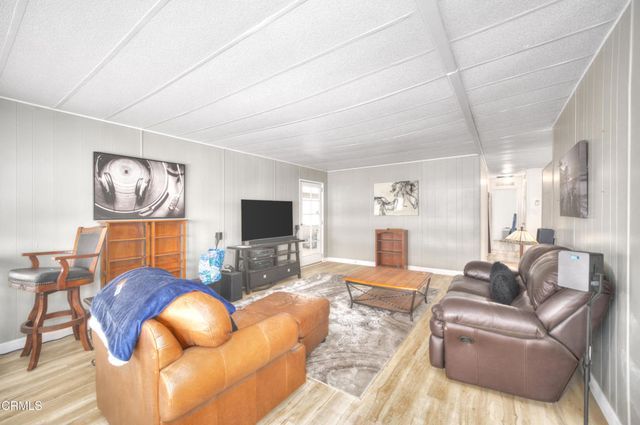 25 Copland Circle 25, Ventura, CA 93003