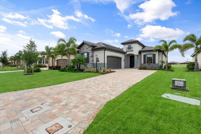 5705 CHEECH GLEN, Lakewood Ranch, FL 34211