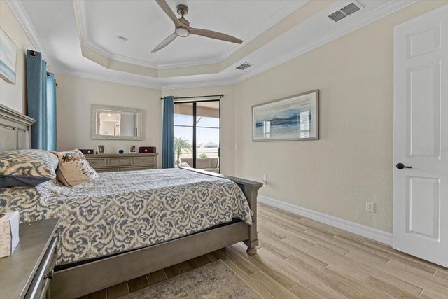 5705 CHEECH GLEN, Lakewood Ranch, FL 34211