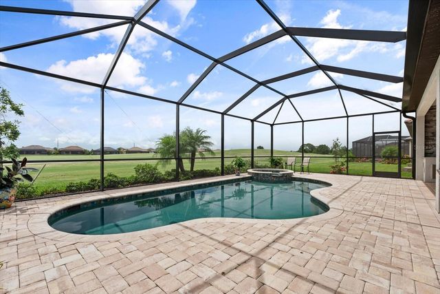 5705 CHEECH GLEN, Lakewood Ranch, FL 34211