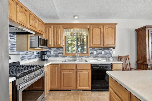 5471 Crow Wing Lake Road, Fort Ripley, MN 56449