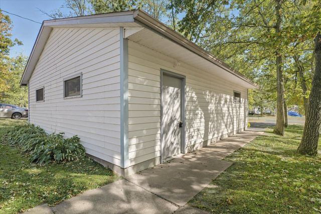 5471 Crow Wing Lake Road, Fort Ripley, MN 56449