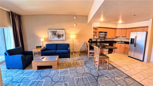 211 East Flamingo Road 817, Las Vegas, NV 89169