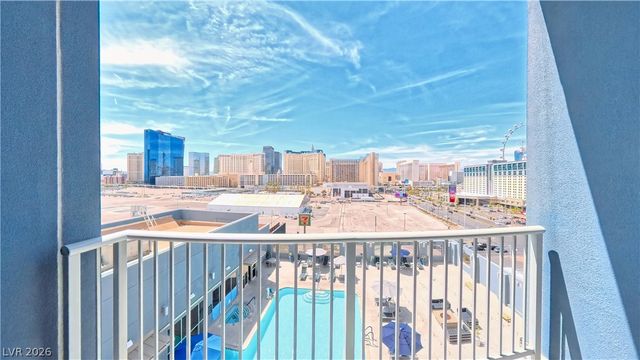 211 East Flamingo Road 817, Las Vegas, NV 89169