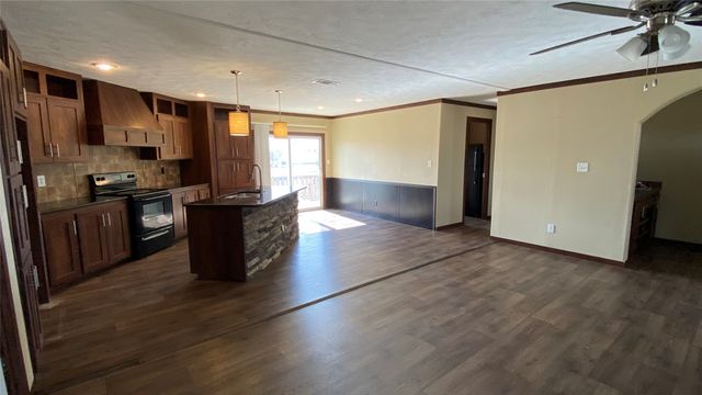 8578 County Road 502, Blue Ridge, TX 75424