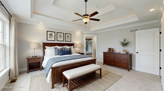 10400 Martinside Dr, Louisville, KY 40291