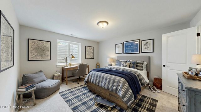 10400 Martinside Dr, Louisville, KY 40291