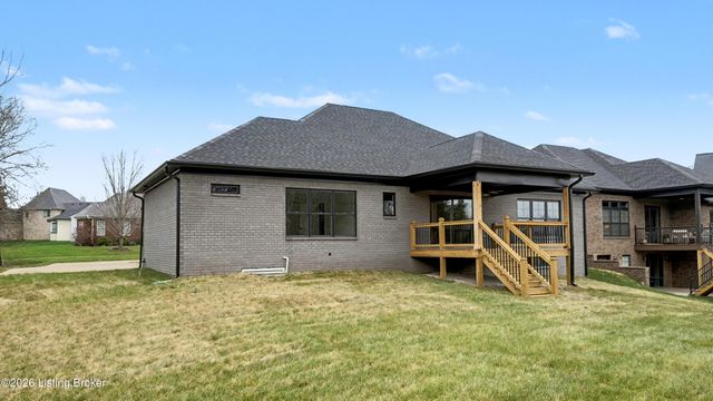 10400 Martinside Dr, Louisville, KY 40291