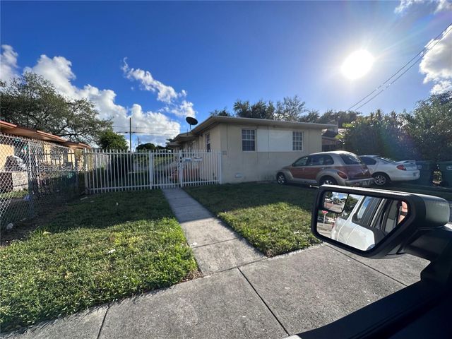 1220 NW 53rd St 1222, Miami, FL 33142