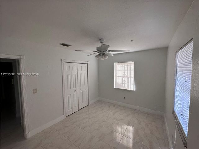 1220 NW 53rd St 1222, Miami, FL 33142