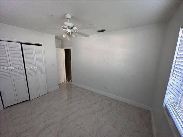 1220 NW 53rd St 1222, Miami, FL 33142