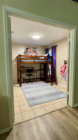 132 Cotton Drive, Lake Jackson, TX 77566