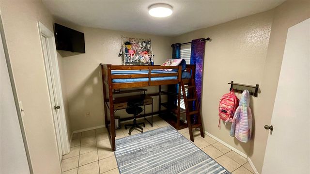 132 Cotton Drive, Lake Jackson, TX 77566