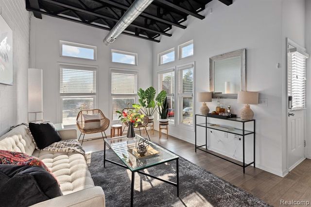 4406 3rd Street 2, Detroit, MI 48201