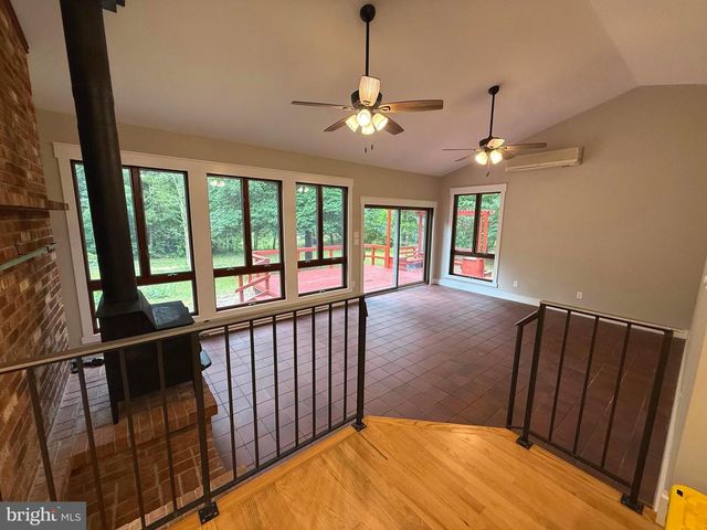 1545 E BUCKSHUTEM RD, Millville, NJ 08332