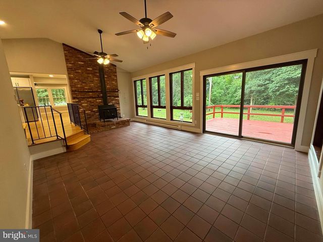 1545 E BUCKSHUTEM RD, Millville, NJ 08332