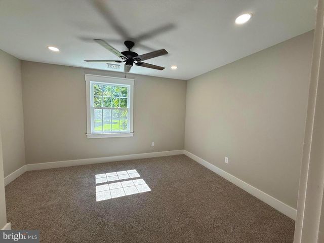 1545 E BUCKSHUTEM RD, Millville, NJ 08332