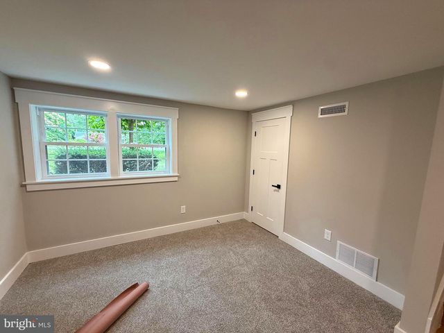 1545 E BUCKSHUTEM RD, Millville, NJ 08332