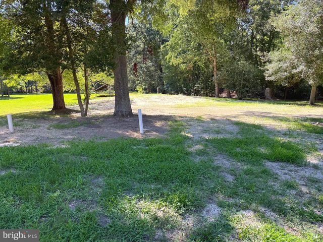 1545 E BUCKSHUTEM RD, Millville, NJ 08332