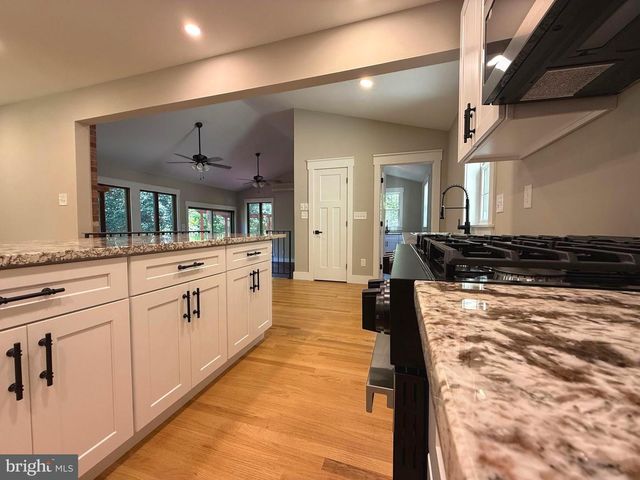 1545 E BUCKSHUTEM RD, Millville, NJ 08332
