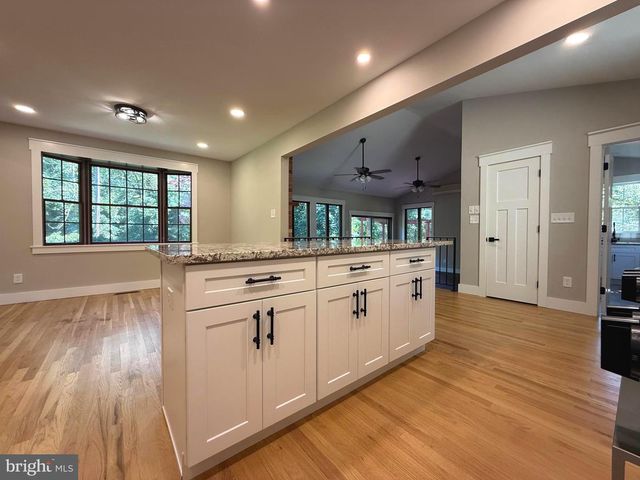 1545 E BUCKSHUTEM RD, Millville, NJ 08332