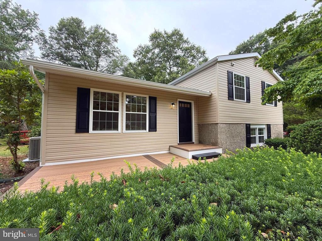 1545 E BUCKSHUTEM RD, Millville, NJ 08332