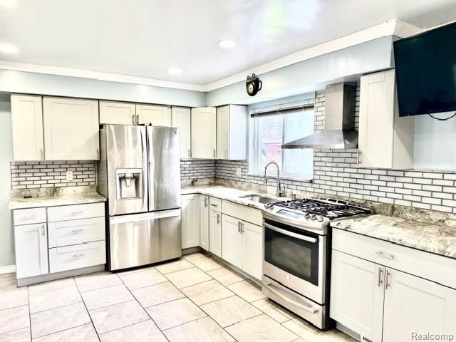 2123 Common Road, Warren, MI 48092