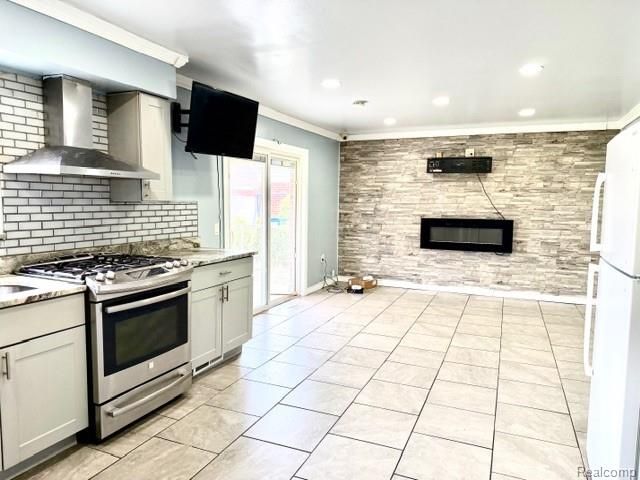 2123 Common Road, Warren, MI 48092