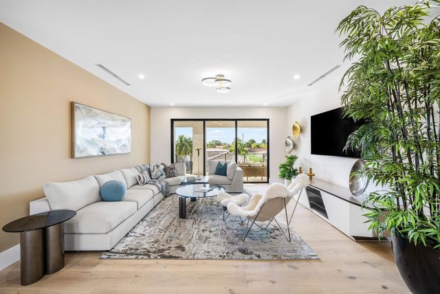 728 Enfield Street, Boca Raton, FL 33487