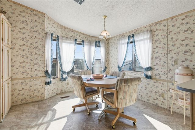 669 Oak Avenue, Bullhead City, AZ 86429