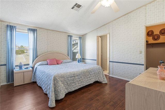 669 Oak Avenue, Bullhead City, AZ 86429