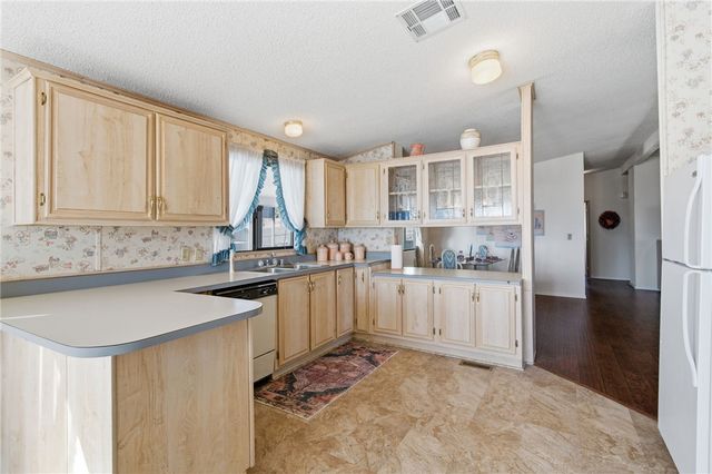 669 Oak Avenue, Bullhead City, AZ 86429