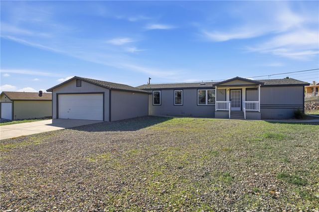 669 Oak Avenue, Bullhead City, AZ 86429