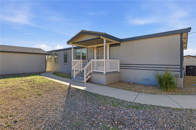 669 Oak Avenue, Bullhead City, AZ 86429